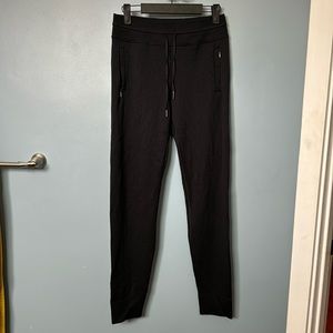 Lululemon women’s jogger